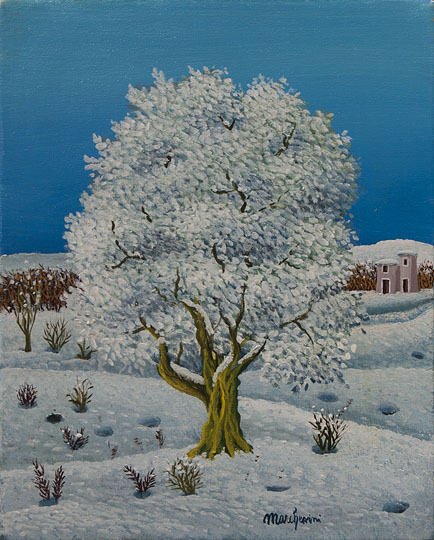 Albero innevato